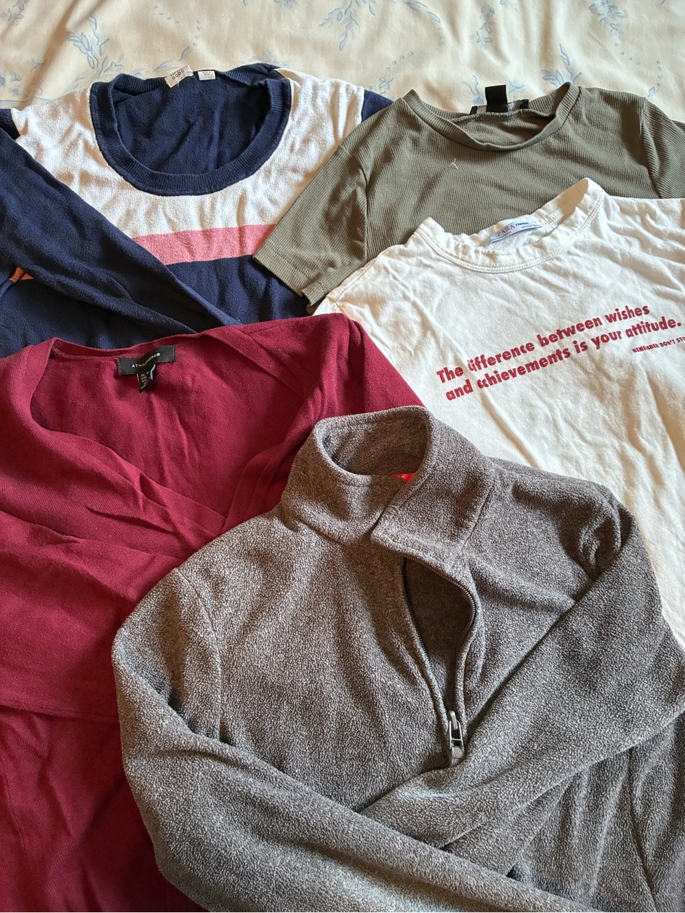 Set of 5 GAP etc 2 sweaters, one zip up & 2 tops